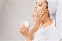 НУЖНО ЛИ МЕНЯТЬ КОСМЕТИКУ? НУЖНО ЛИ МЕНЯТЬ КОСМЕТИКУ?