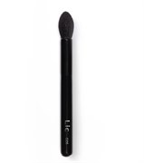 Lic Кисть G05 для хайлайтера и коррекции средняя / Makeup Artist Brush Lic51013